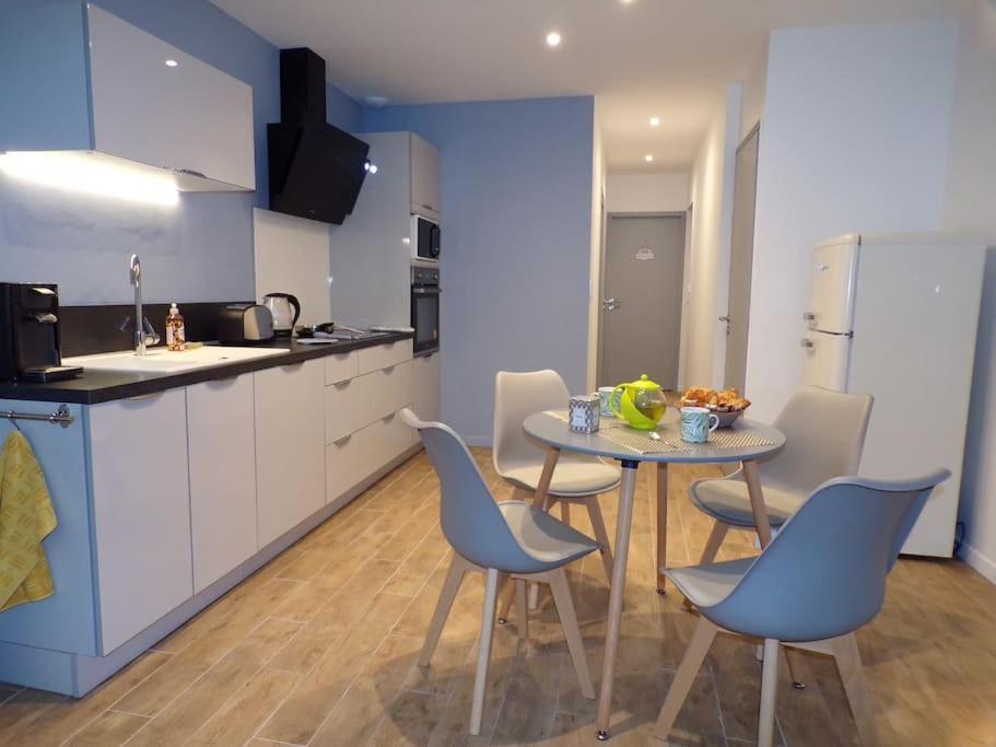 Maison De Ville En Plein Coeur De 约泽克 外观 照片
